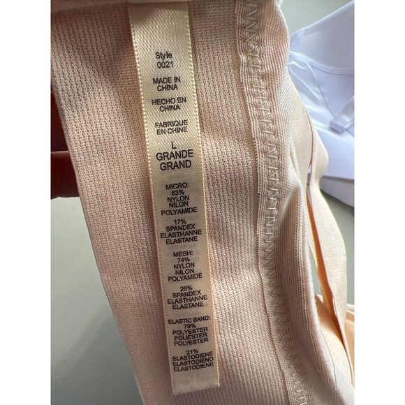 Rhonda Shear 2 Pack Molded Cup Bra with Wrap Back Size Large White Light 616.5 - Picture 6 of 10